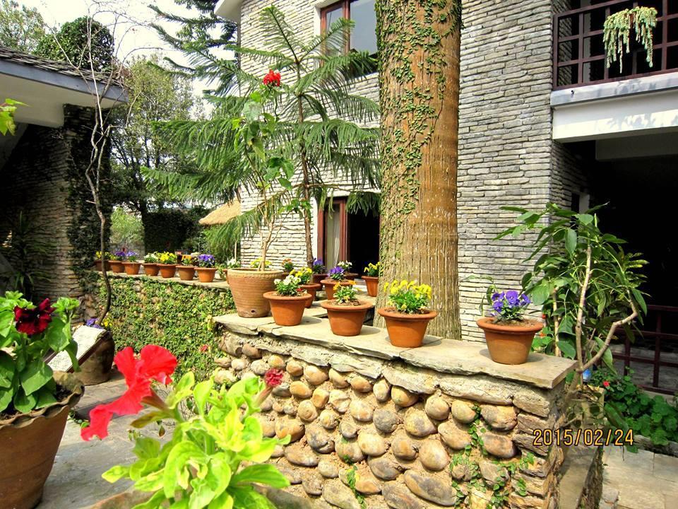 Mum'S Garden Resort Pokhara Bagian luar foto