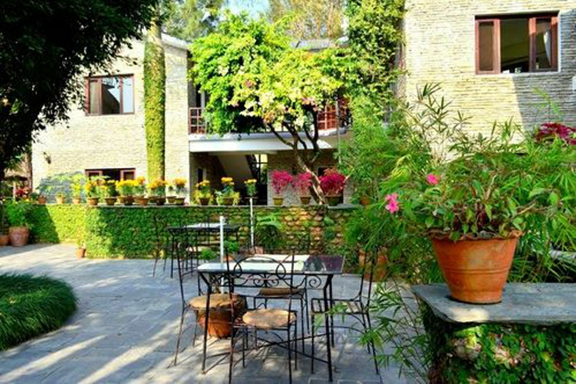 Mum'S Garden Resort Pokhara Bagian luar foto