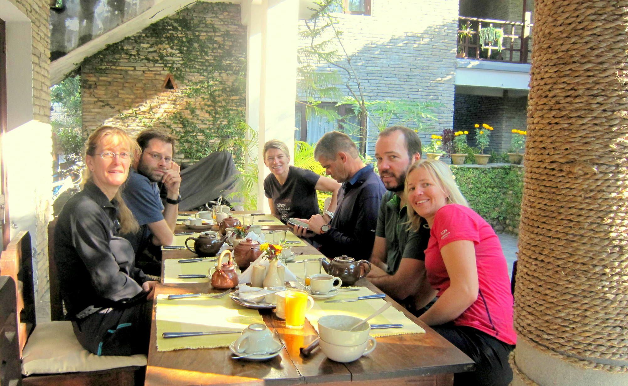 Mum'S Garden Resort Pokhara Bagian luar foto
